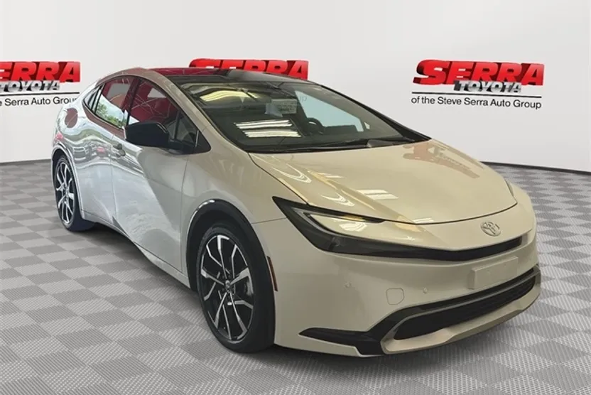 2025 Toyota Prius Prime photo 1