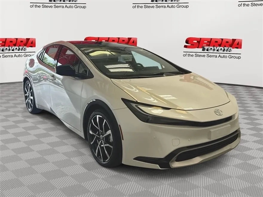 2025 Toyota Prius Prime photo 1