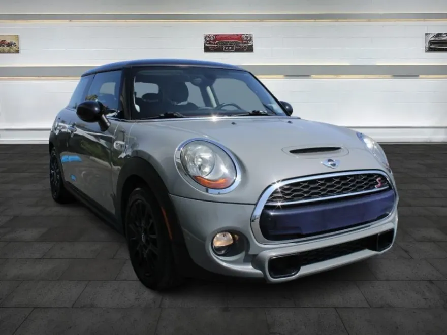 2017 Mini Cooper 2 Door Hardtop S photo 1