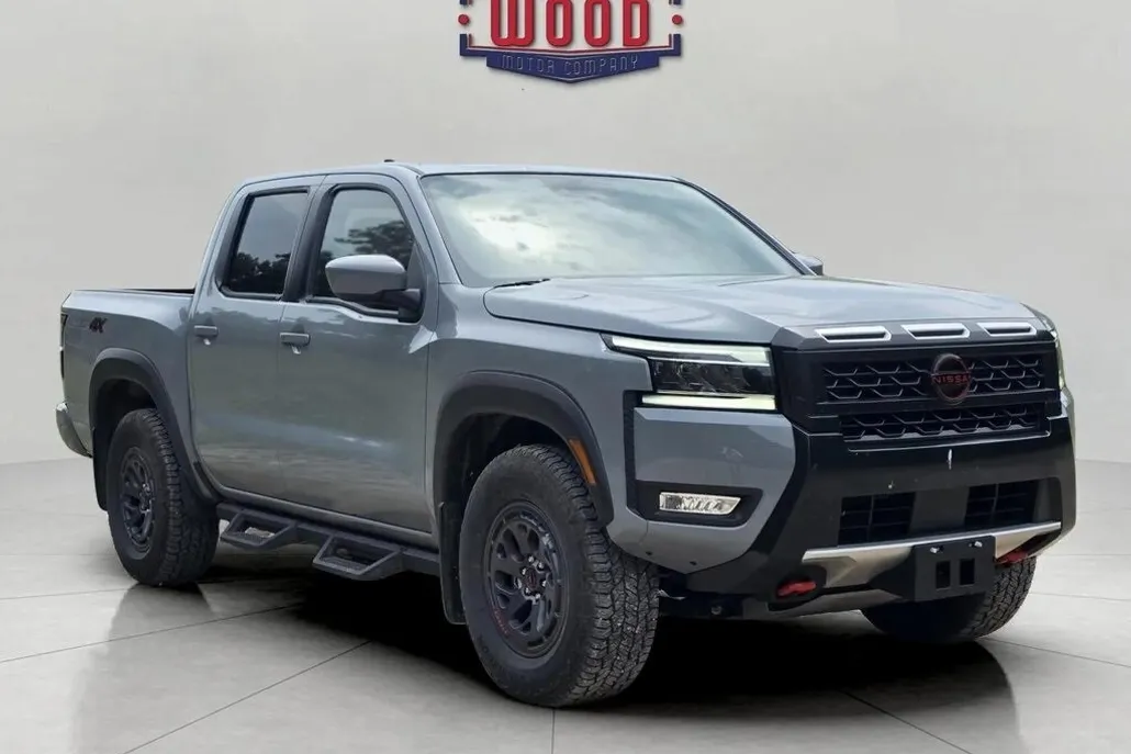 2025 Nissan Frontier PRO-4X photo 1
