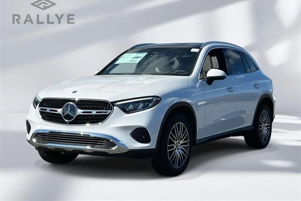 2025 Mercedes Benz GLC 300 4MATIC photo 1