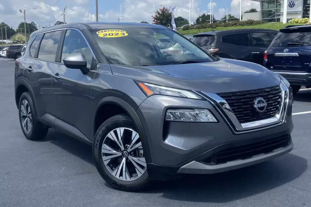 2023 Nissan Rogue SV photo 1