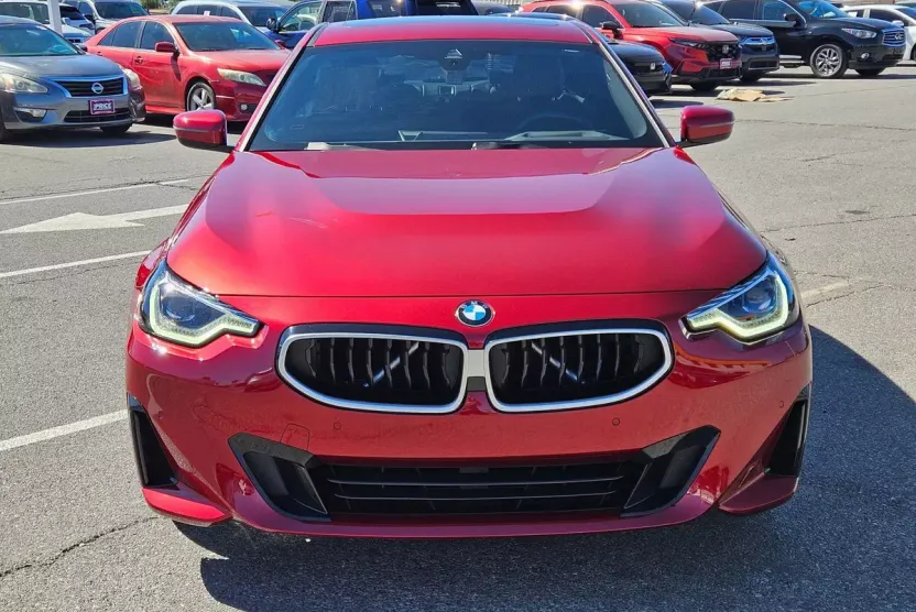 2025 Bmw 230i Coupe photo 1