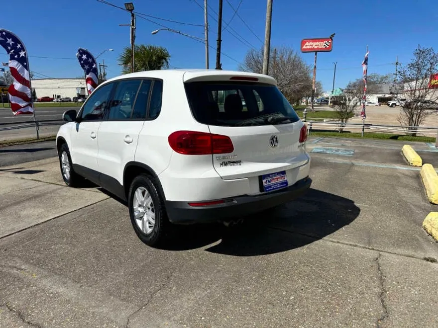 2012 Volkswagen Tiguan S photo 1