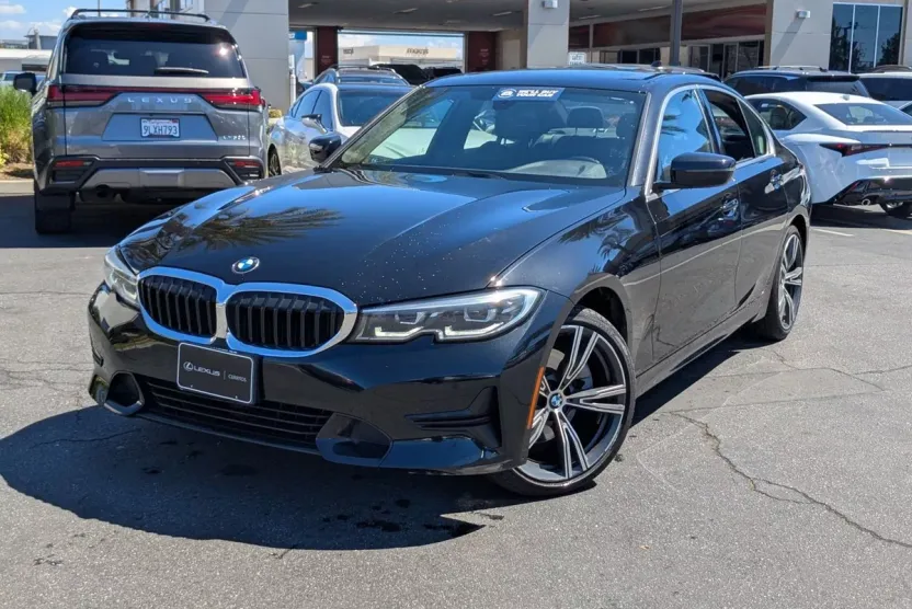2022 Bmw 330i photo 1