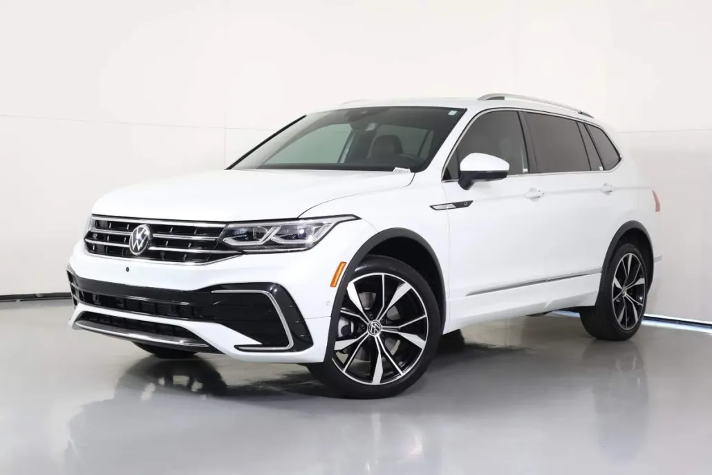 2022 Volkswagen Tiguan SEL Premium R-Line photo 1