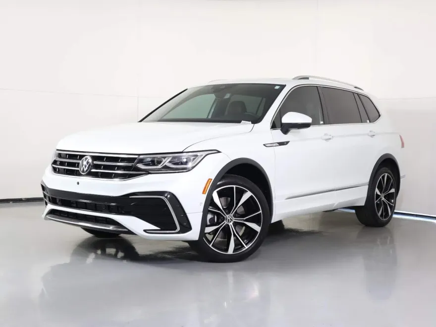 2022 Volkswagen Tiguan SEL Premium R-Line photo 1