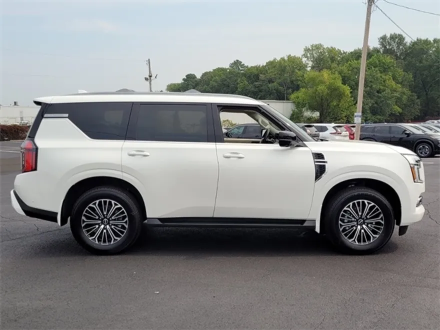 2026 Nissan Armada Platinum photo 1