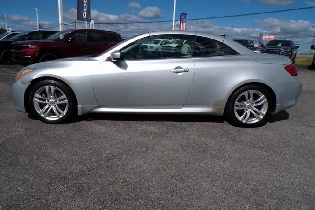 2010 Infiniti G37 Base photo 1