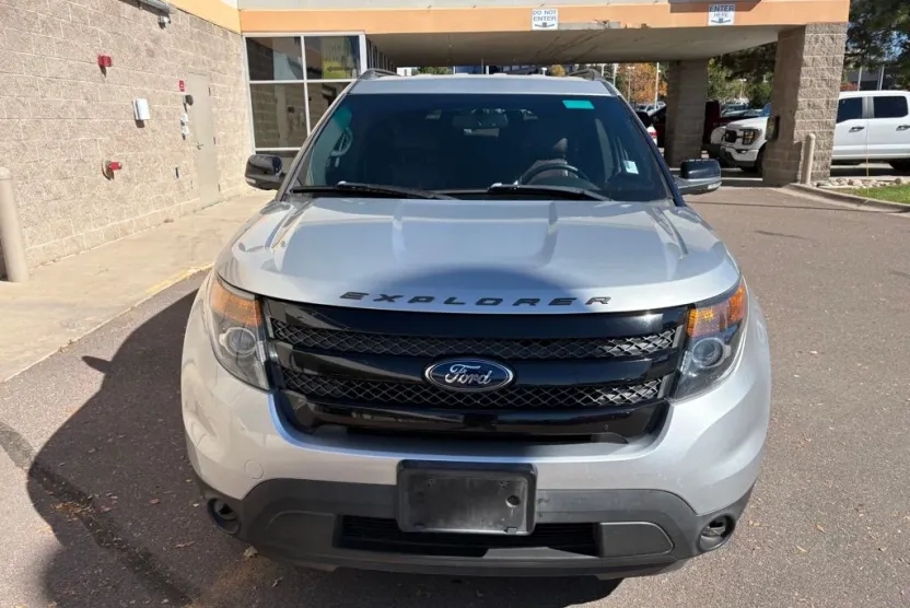 2013 Ford Explorer Sport photo 1