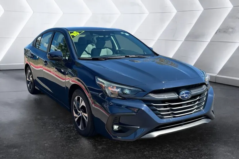 2025 Subaru Legacy Premium photo 1
