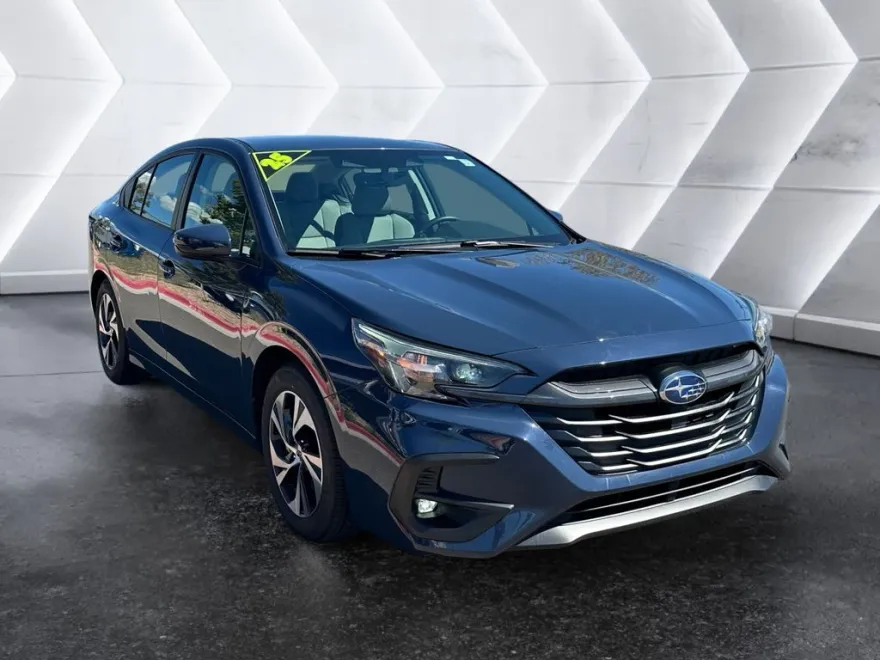 2025 Subaru Legacy Premium photo 1
