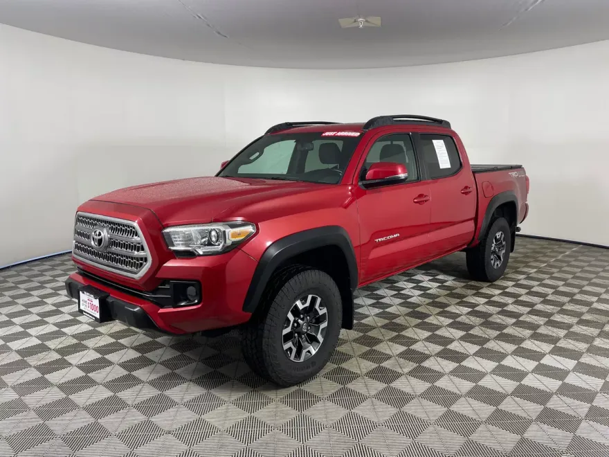 2016 Toyota Tacoma TRD V6 photo 1