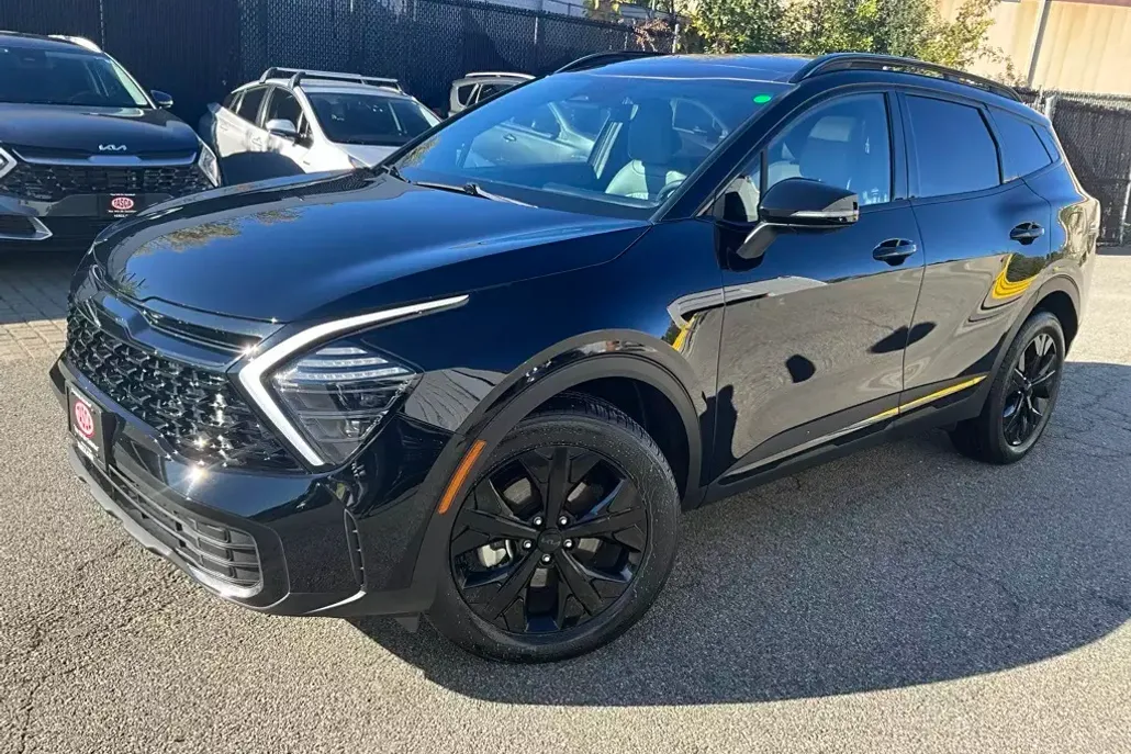2025 Kia Sportage X-Line photo 1