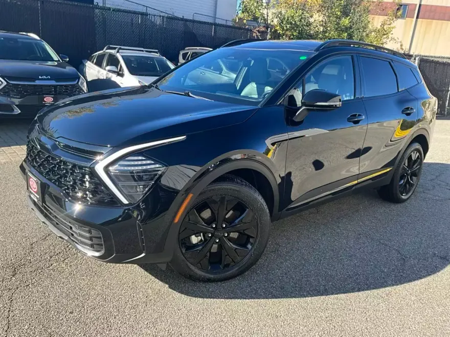 2025 Kia Sportage X-Line photo 1