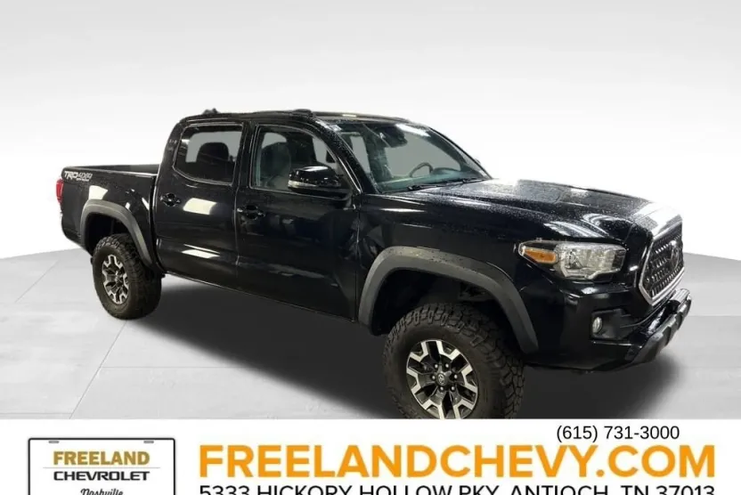 2019 Toyota Tacoma 4x4 SR photo 1