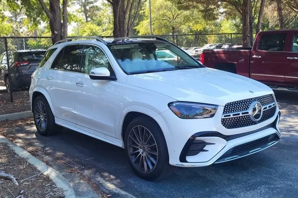 2025 Mercedes Benz GLE 450 4MATIC photo 1