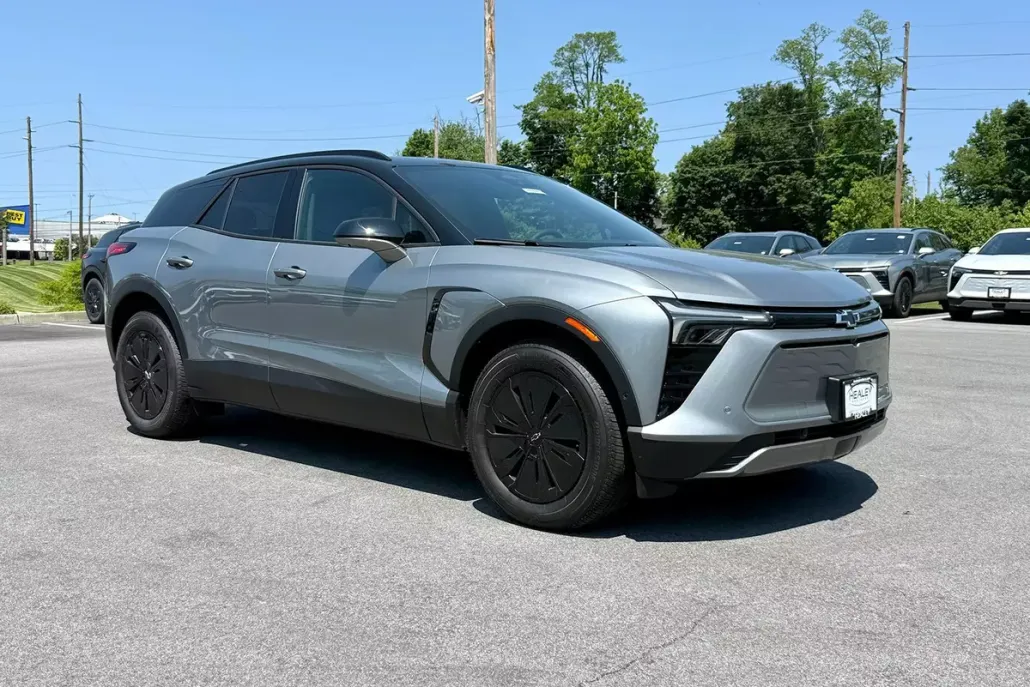 2025 Chevrolet Blazer EV photo 1