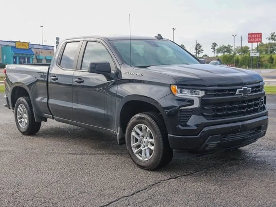 2024 Chevrolet Silverado 1500 RST photo 1