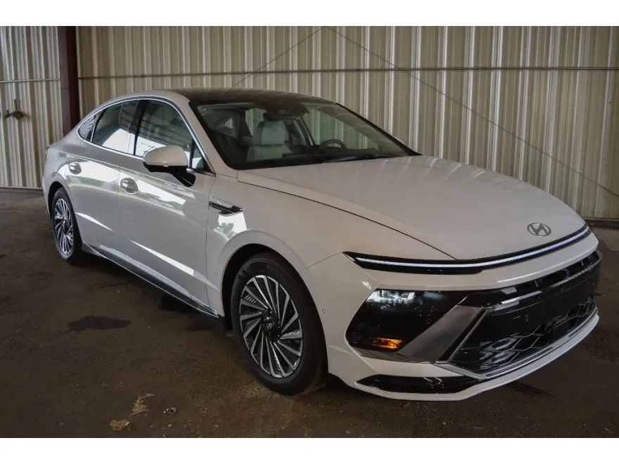 2025 Hyundai Sonata Hybrid Limited photo 1