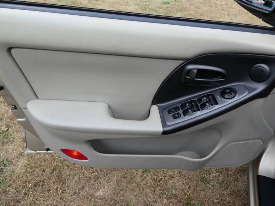 2006 Hyundai Elantra GLS photo 1
