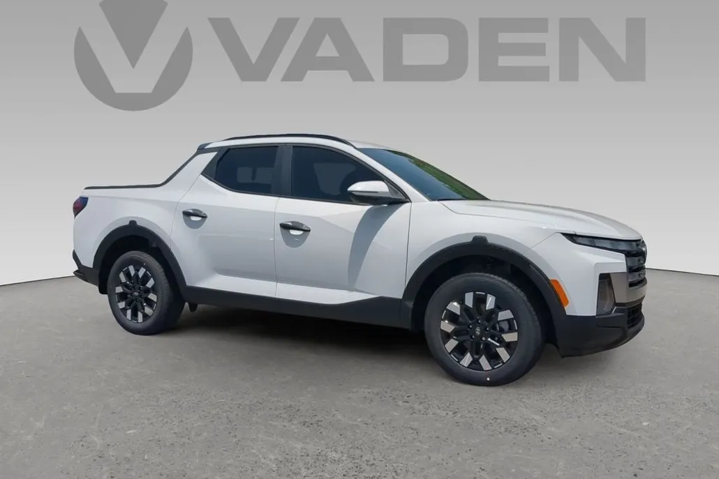 2025 Hyundai Santa Cruz SEL Activity photo 1