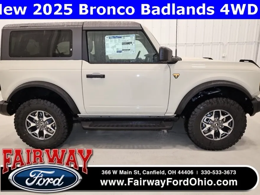 2025 Ford Bronco Badlands photo 1