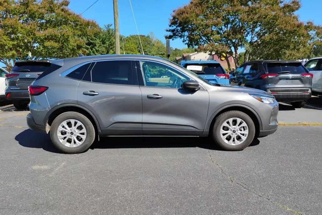 2024 Ford Escape Active photo 1