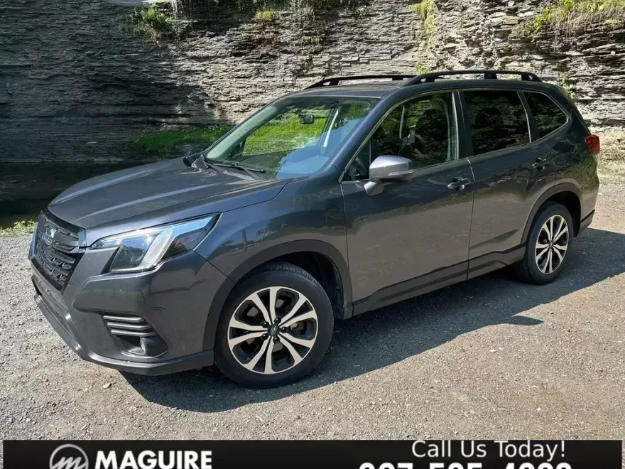 2022 Subaru Forester Limited photo 1