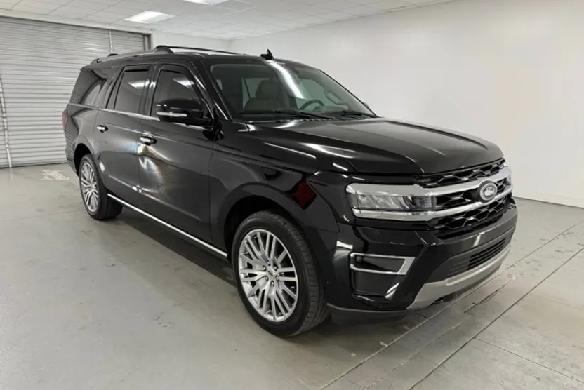2022 Ford Expedition MAX Limited photo 1