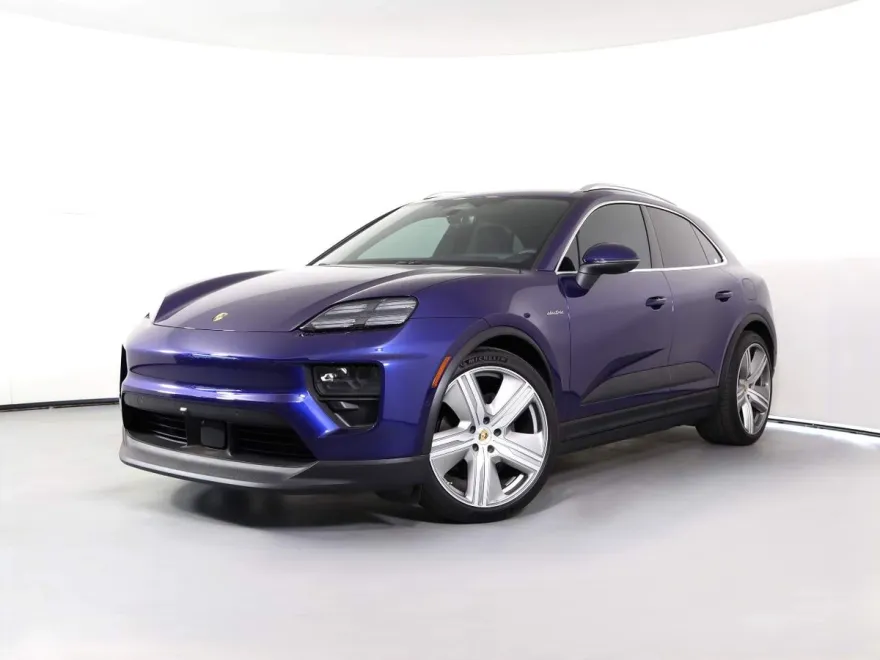 2024 Porsche Macan 4 Electric photo 1