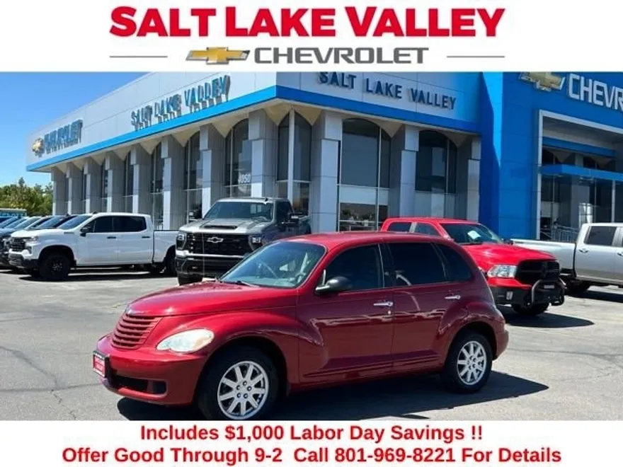 2009 Chrysler PT Cruiser Base photo 1