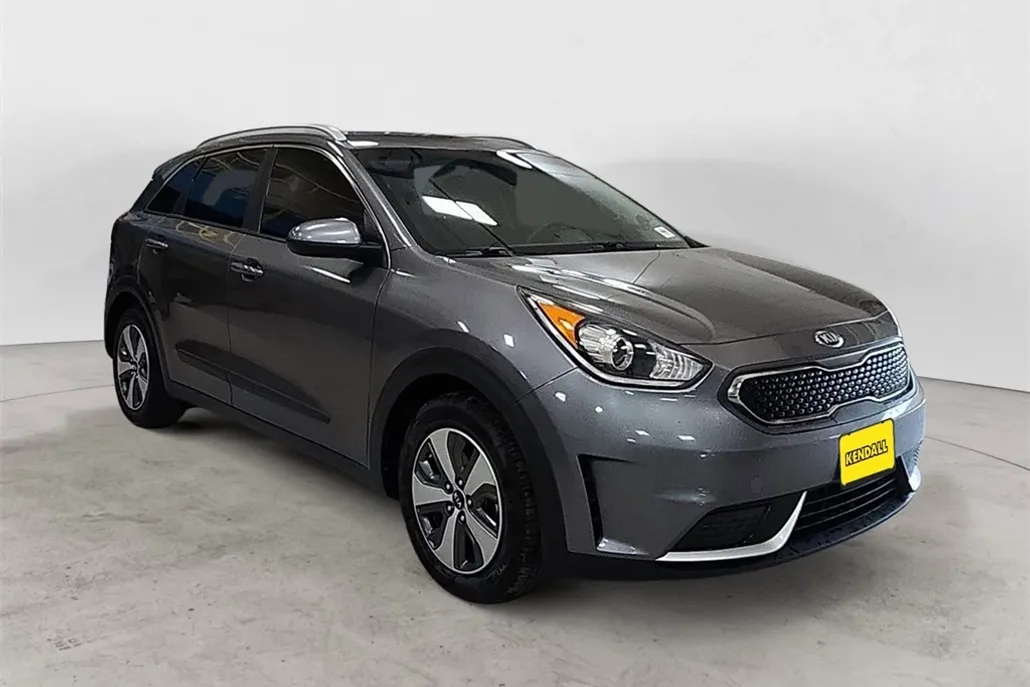 2018 Kia Niro LX photo 1