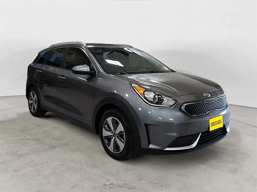 2018 Kia Niro LX photo 1