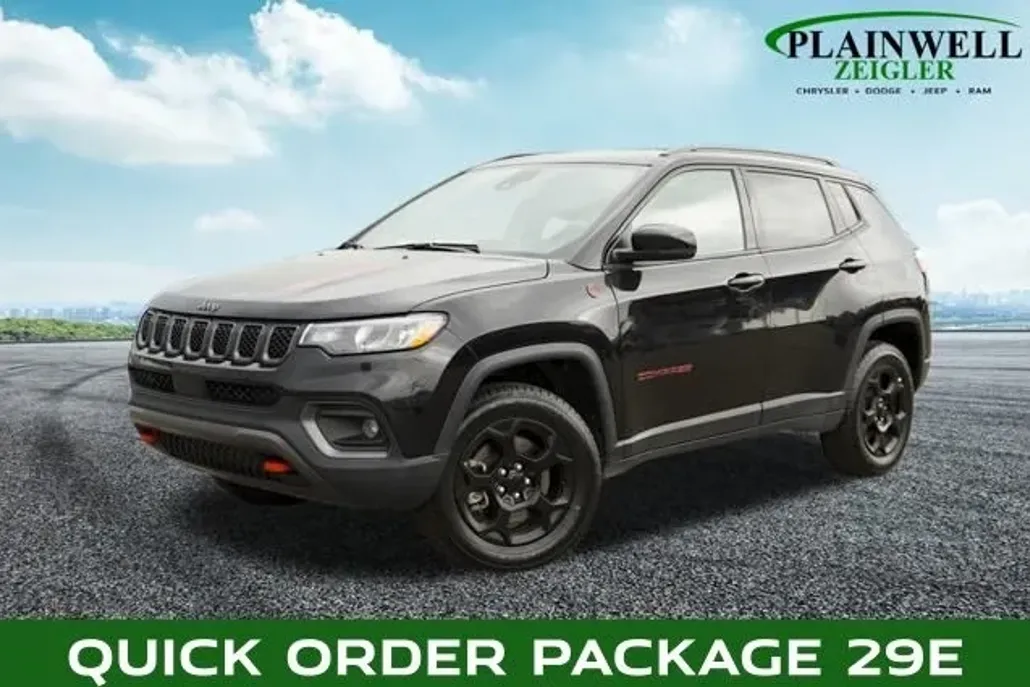 2023 Jeep Compass Trailhawk photo 1