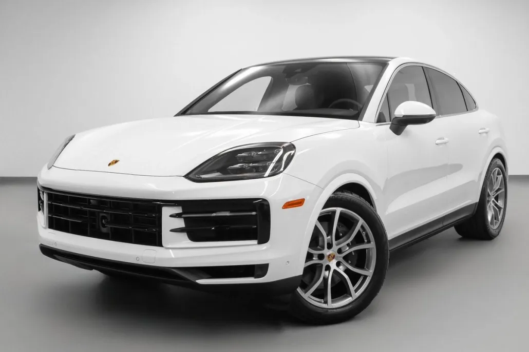 2024 Porsche Cayenne Coupe photo 1