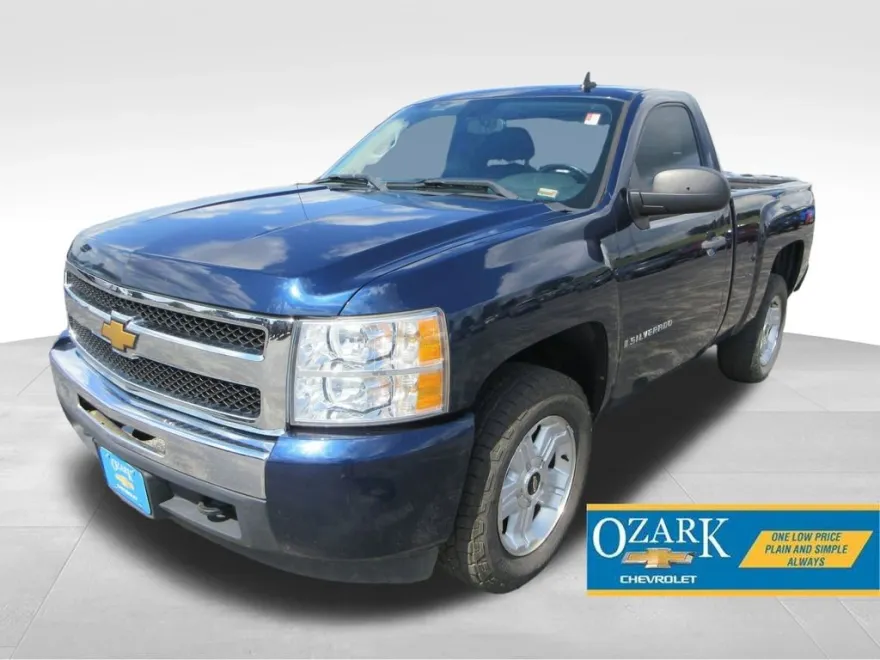 2009 Chevrolet Silverado 1500 LT photo 1