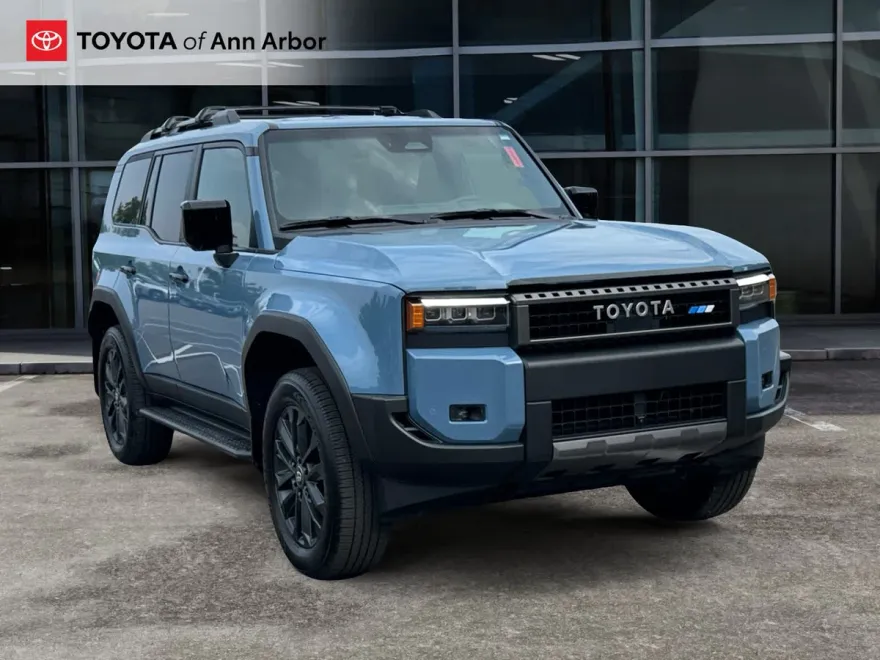 2025 Toyota Land Cruiser photo 1