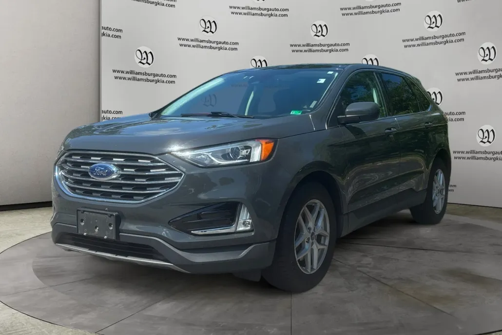 2021 Ford Edge SEL photo 1