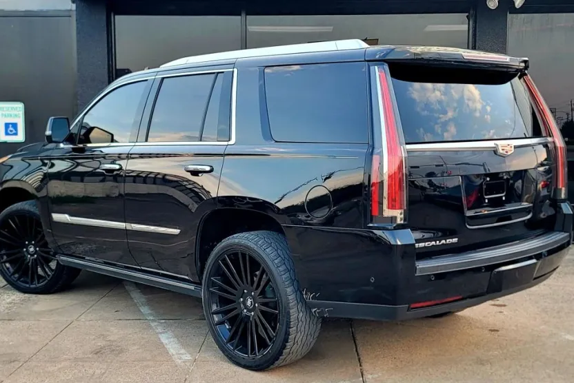2017 Cadillac Escalade Premium Luxury Sport photo 1