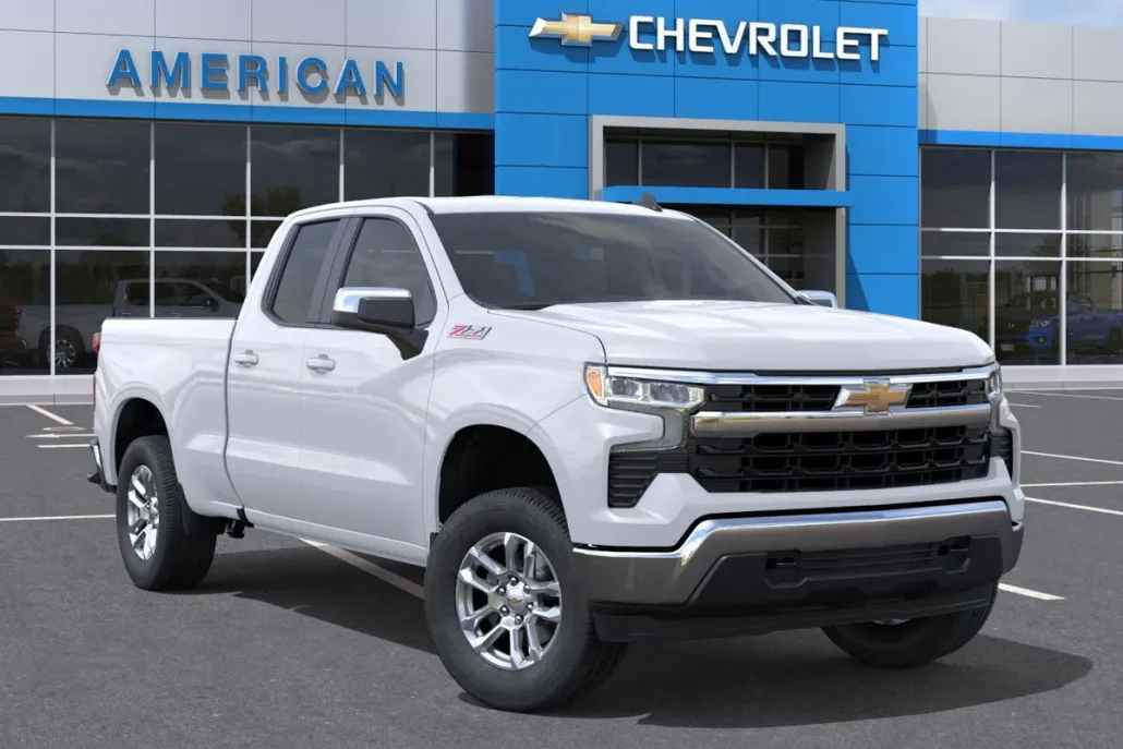 2026 Chevrolet Silverado 1500 LT photo 1