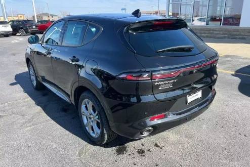 2024 Dodge Hornet R/T photo 2