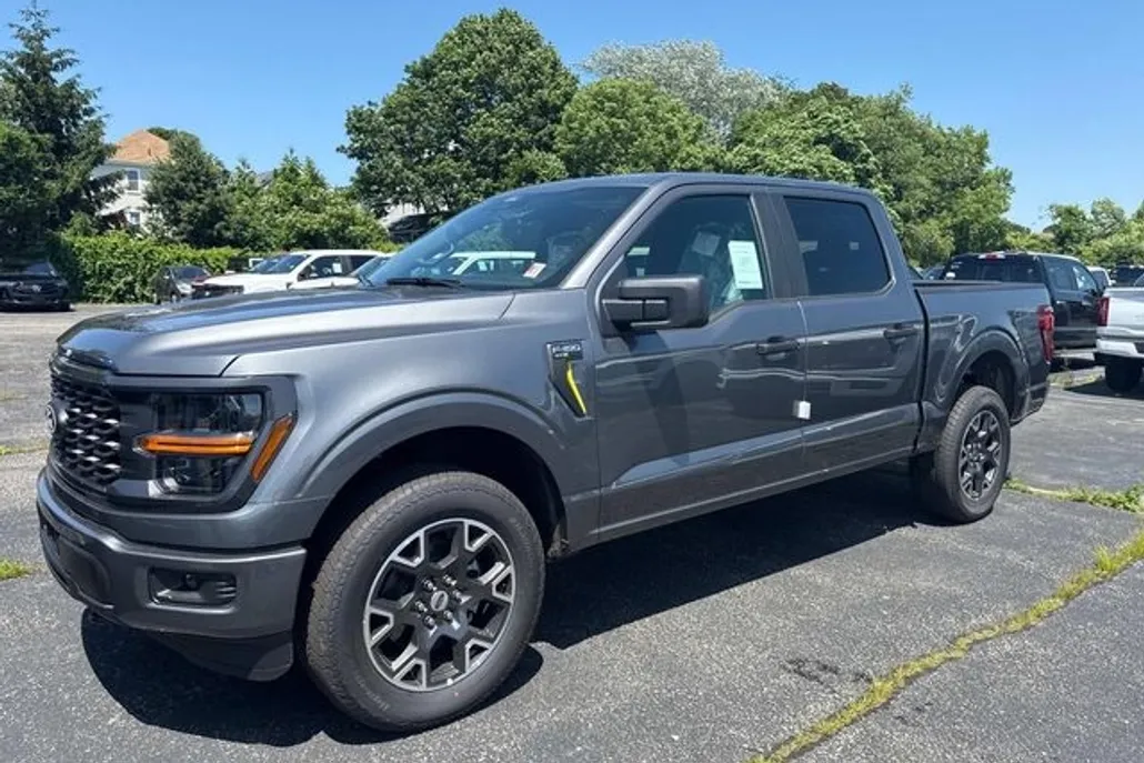 2025 Ford F-150 STX photo 1