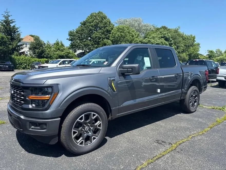 2025 Ford F-150 STX photo 1