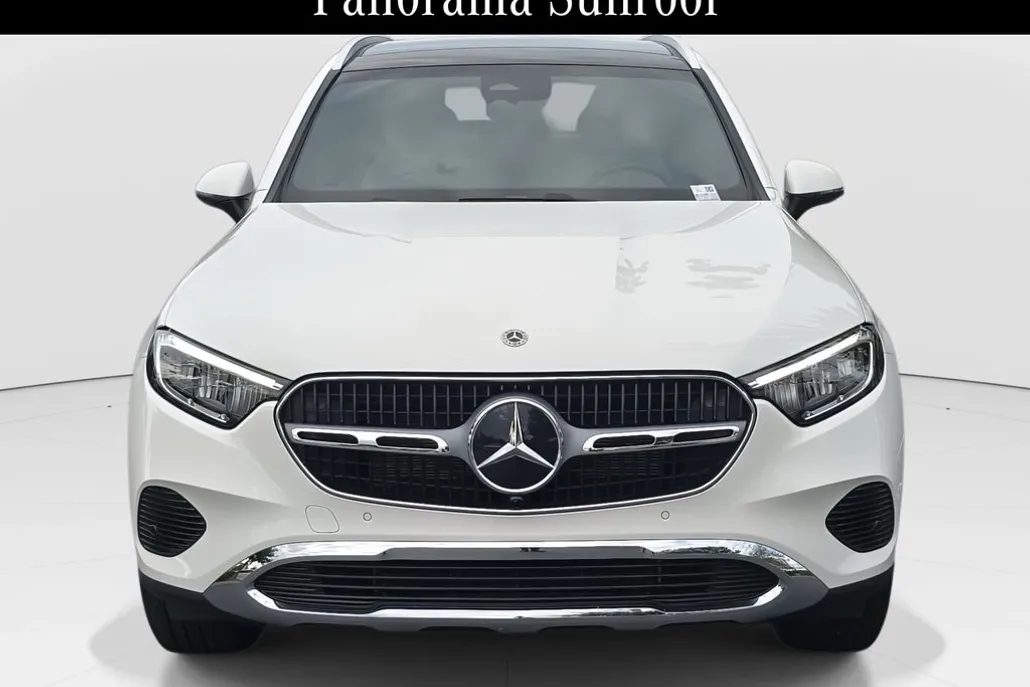 2025 Mercedes Benz GLC 300 4MATIC photo 1