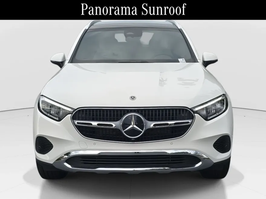 2025 Mercedes Benz GLC 300 4MATIC photo 1