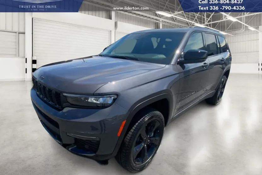 2025 Jeep Grand Cherokee Limited photo 1