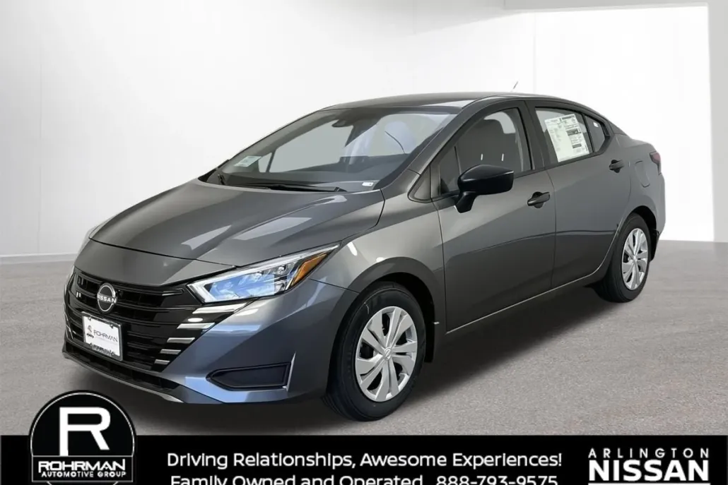 2025 Nissan Versa 1.6 S photo 1