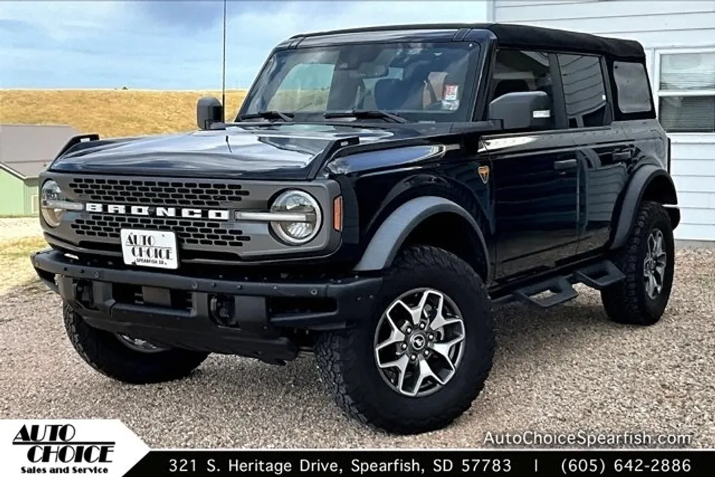 2024 Ford Bronco Badlands photo 1