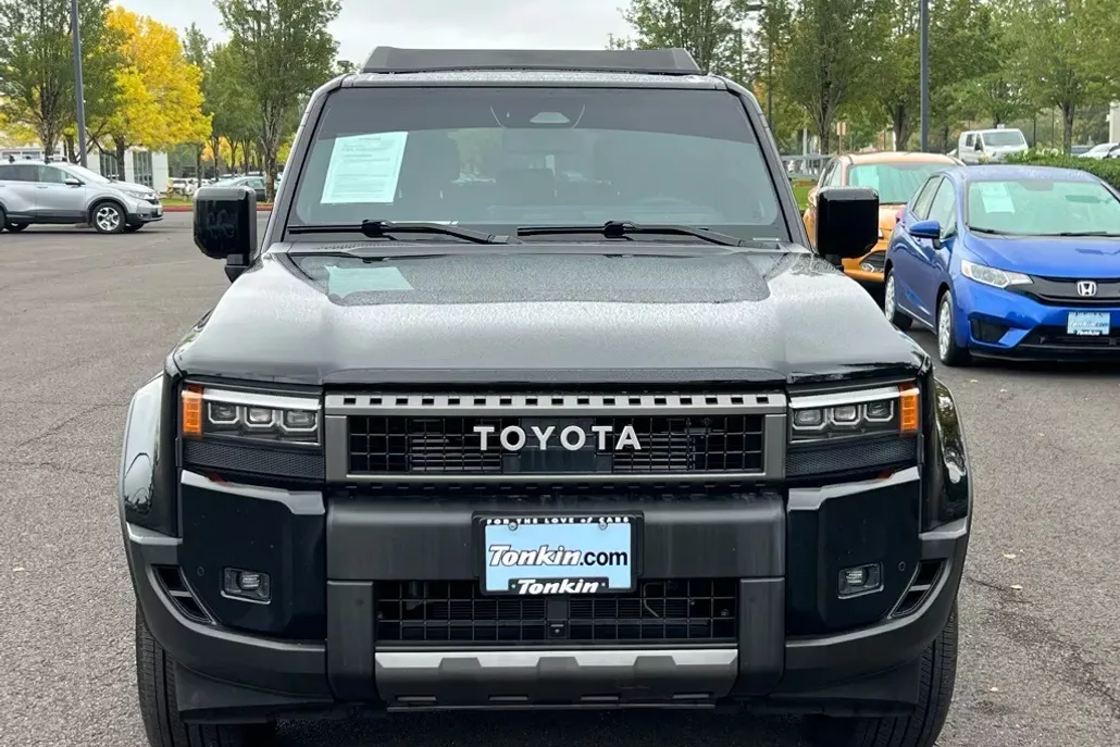2025 Toyota Land Cruiser Base photo 1
